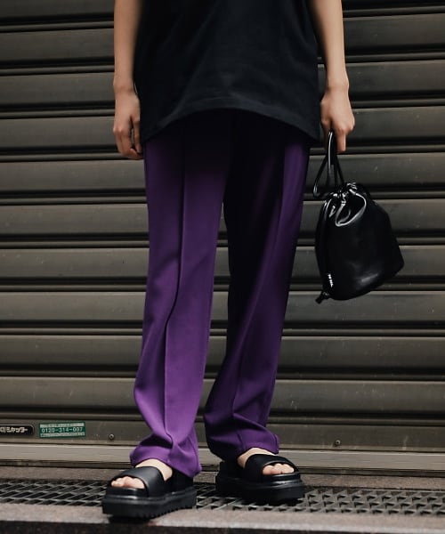 PAGEBOY（ページボーイ）の「カットイージースラックス【WEB先行アイテム】（パンツ・ゼブラ柄/ブラック/グリーン/パープル）」の4枚目の写真