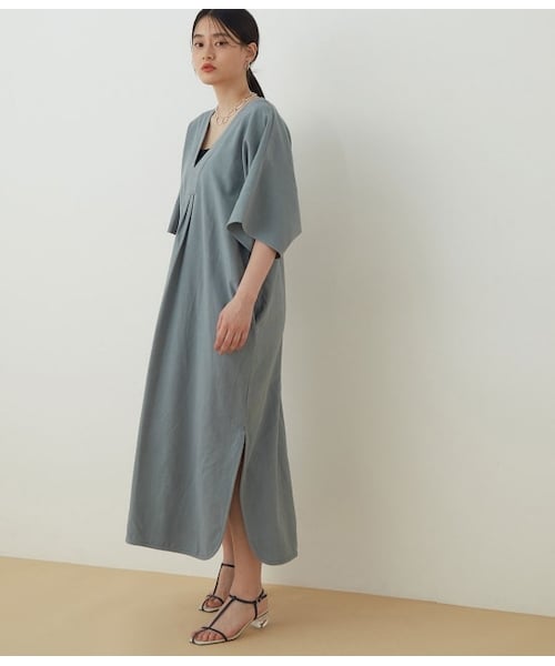 ADAM ET ROPE'（アダムエロペ）の「【アウトレット店舗・WEB限定】コットンリネンカフタンドレス（ワンピース/ドレス・レディース・ブラック/キナリ/サックス・F）」の2枚目の写真