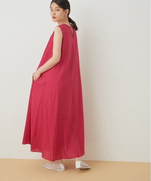 ADAM ET ROPE'（アダムエロペ）の「【アウトレット店舗・WEB限定】レーヨンリネンAラインワンピース（ワンピース/ドレス・レディース・ダークブラウン系/ピンク/ブラック/カラシ・F）」の4枚目の写真