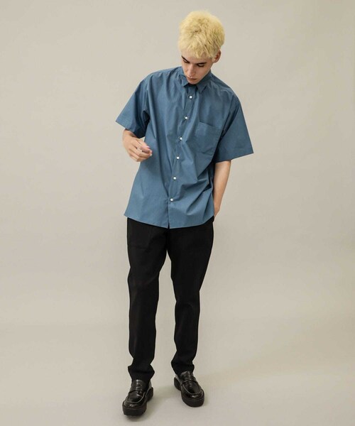 markaware(マーカウェア)の「COMFORT FIT SHIRT S/S(その他・メンズ・GREY/BEIGE/BLUE・1/2)」の2枚目の写真
