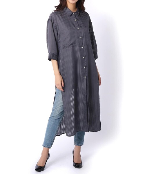 Lui's(ルイス)の「バックスリットストライプロングシャツワンピース(ワンピース・レディース・イエロー/ピンク/グレー・F)」の2枚目の写真