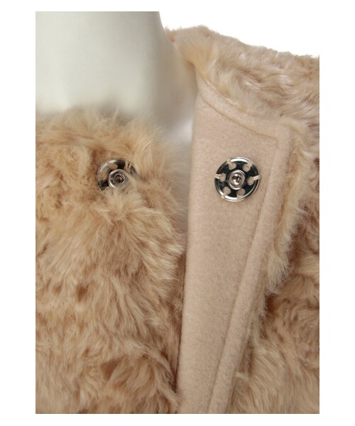 G.V.G.V.（ジーヴィージーヴィー）の「FAUX FUR COLLARLESS COAT（ジャケット/アウター・レディース・BEIGE/BLACK・34/36）」の6枚目の写真