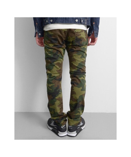 URBAN RESEARCH（アーバンリサーチ）の「カモコットンサテンストレッチテーパード（パンツ・メンズ・CAMO・S/M/L）」の11枚目の写真