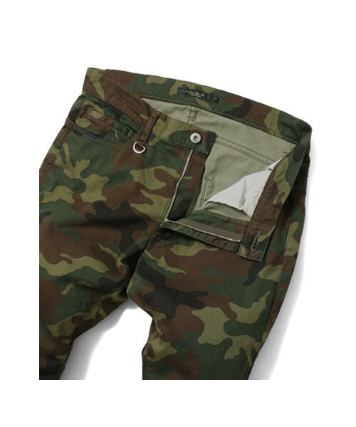 URBAN RESEARCH（アーバンリサーチ）の「カモコットンサテンストレッチテーパード（パンツ・メンズ・CAMO・S/M/L）」の3枚目の写真