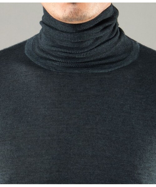 JUNMEN（ジュンメン）の「【先行受注】マジックダイタートルネック（ニット・メンズ・グリーン/ネイビー/ワイン・M/L）」の7枚目の写真