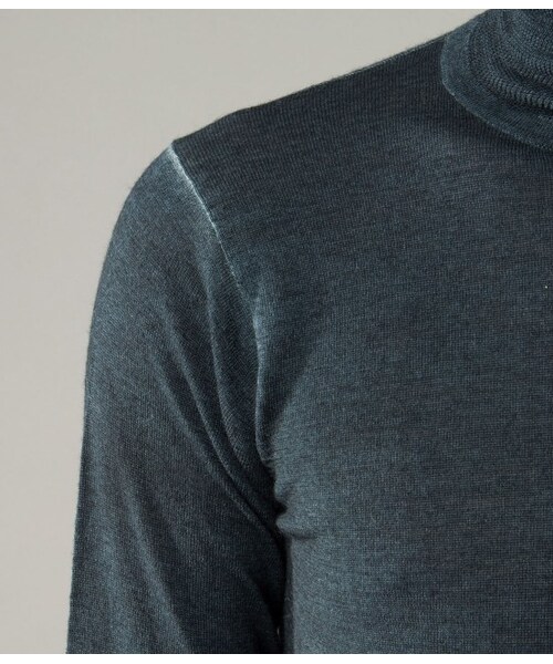 JUNMEN（ジュンメン）の「【先行受注】マジックダイタートルネック（ニット・メンズ・グリーン/ネイビー/ワイン・M/L）」の8枚目の写真
