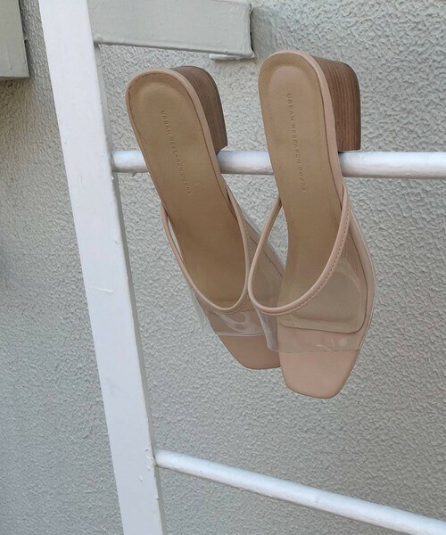 URBAN RESEARCH DOORS(アーバンリサーチドアーズ)の「クリアヒールサンダル(サンダル・レディース・ベージュ・36/37/38)」の1枚目の写真