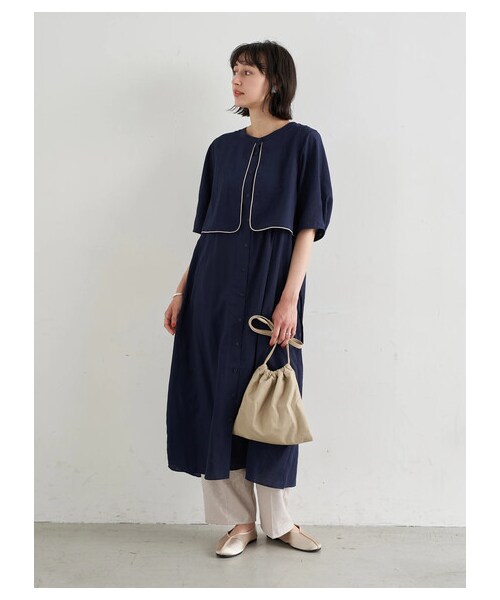 earth music&ecology（アースミュージックアンドエコロジー）の「【WEB限定】サイドリボンシャツワンピース（ワンピース/ドレス・オフホワイト/ネイビー/アイスブルー・F）」の3枚目の写真