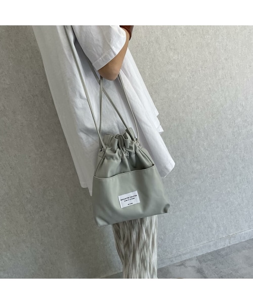 copine（コピン）の「巾着ミニショルダーバッグ (3color)（ショルダーバッグ・レディース・ホワイト/グレー/ブラック・ワンサイズ）」の3枚目の写真