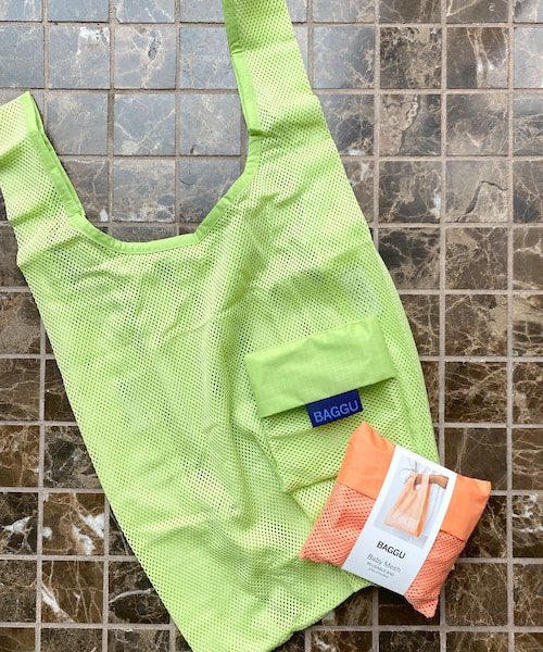 LOUNGEDRESS（ラウンジドレス）の「【BAGGU/バグゥ】MESH BABY BAGGU（トートバッグ・レディース・オレンジ/ライムグリーン・F）」の2枚目の写真