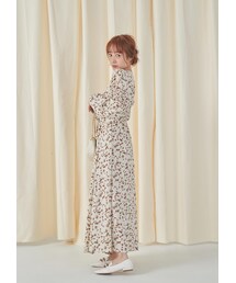 JENNE 花柄半袖マキシワンピース ホワイト/ブラック 20210513152759205_215.jpg