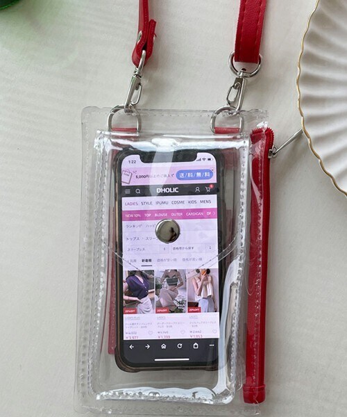 DHOLIC（ディーホリック）の「ストラップ付クリアバッグ（ショルダーバッグ・レディース・ホワイト/レッド/ブラック/ベージュ・ONESIZE）」の4枚目の写真