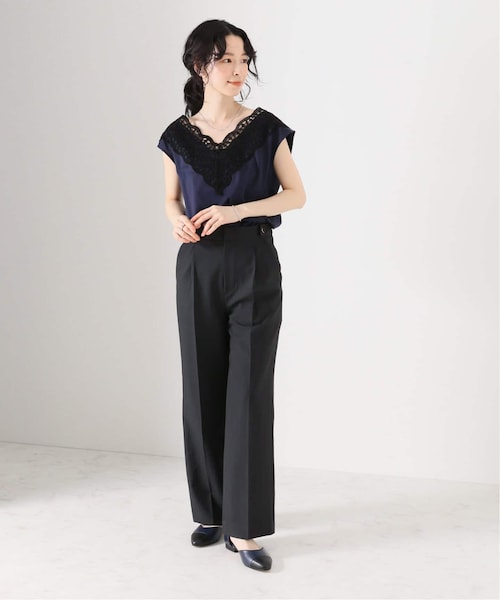 La TOTALITE（ラトータリテ）の「レースネックフレンチプル