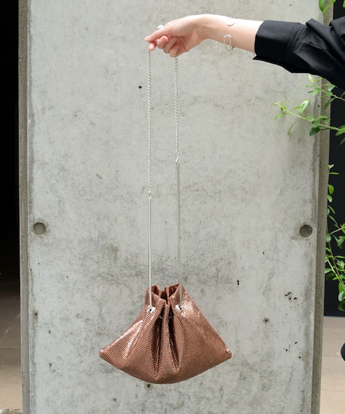 Marient（マリエント）の「2way Metalic BAG（ショルダーバッグ・レディース・シルバー/ゴールド/ブラック・FREE）」の3枚目の写真