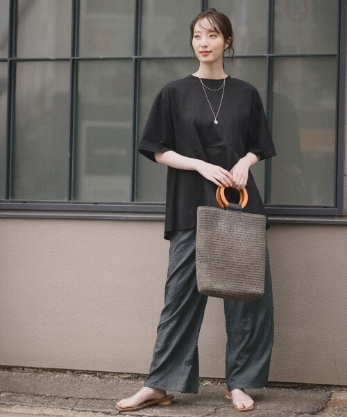 Andemiu（アンデミュウ）の「ブレードリングトート（バッグ・オフホワイト/グレー）」の3枚目の写真