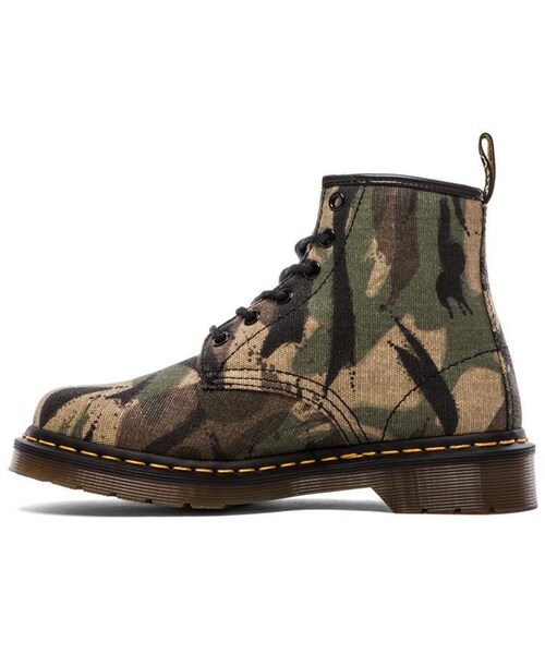 Dr. Martens(ドクターマーチン)の「Dr. Martens Cerren 6-Eye Boot(ブーツ・レディース・Green Large Camo・9/6/7/8)」の3枚目の写真