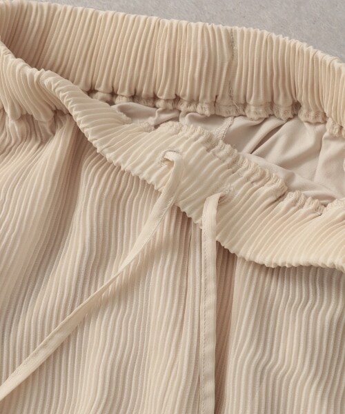 LOWRYS FARM（ローリーズファーム）の「シアープリーツメローパンツ２（パンツ・アイボリー/ブラック/オレンジ/グリーン）」の9枚目の写真