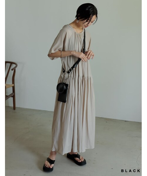 Re:EDIT（リエディ）の「ポーチ付きリングミニショルダーバッグ（バッグ・レディース・ブラック/アイボリー・フリーサイズ）」の4枚目の写真