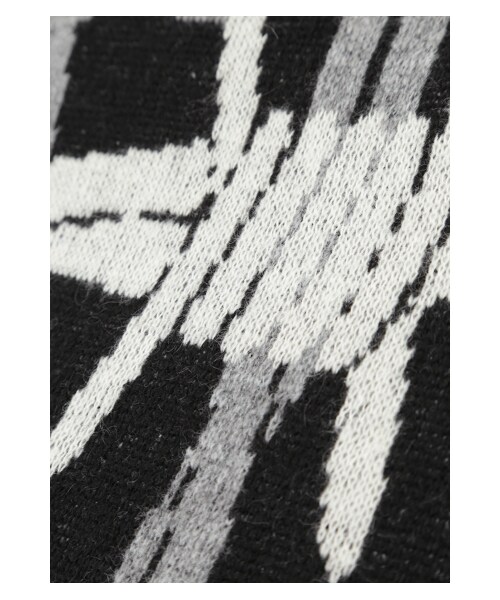 NAKID by G.V.G.V.（ネイキッドバイジーブイジーブイ）の「BERBED WIRE JQ BUFFALO SCARF（財布/小物・レディース・BLACK/BEIGE・F）」の5枚目の写真