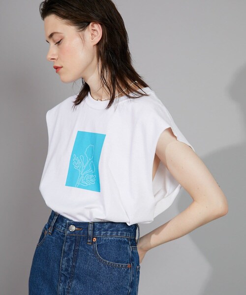 CIAOPANIC(チャオパニック)の「【SCREEN STARS/スクリーンスターズ】フラワープリントノースリTシャツ(Tシャツ/カットソー・レディース・ブルー/ピンク・F)」の2枚目の写真