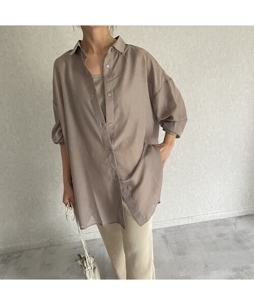 copine（コピン）の「【セットアイテム】シアービッグシャツキャミSET(2color)（シャツ/ブラウス・レディース・オフ/グレージュ・ワンサイズ）」の2枚目の写真