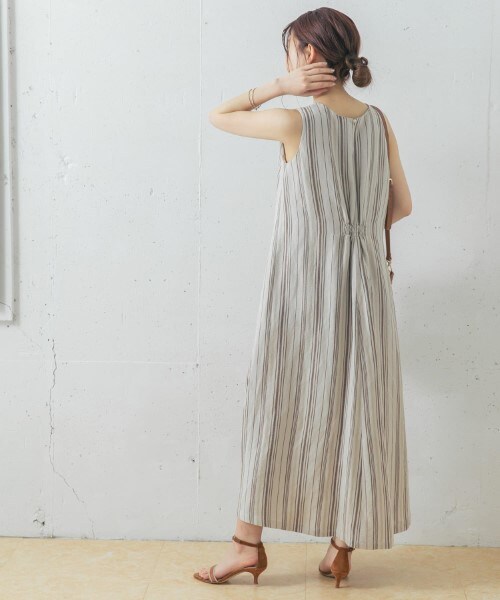 URBAN RESEARCH ROSSO WOMEN（アーバンリサーチ　ロッソ）の「直條織紋長洋裝（ワンピース/ドレス・レディース・棕色/黑色・FREE）」の6枚目の写真