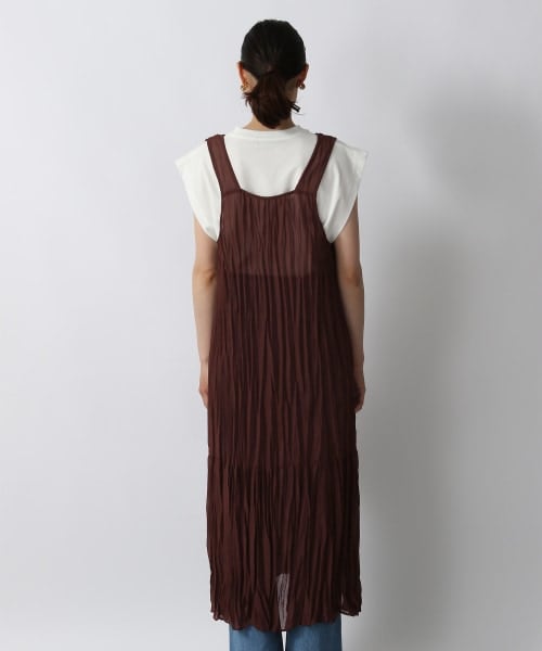 LOWRYS FARM（ローリーズファーム）の「ワッシャープリーツワンピース（ワンピース/ドレス・アイボリー/ブラック/ダークブラウン/グリーン）」の8枚目の写真