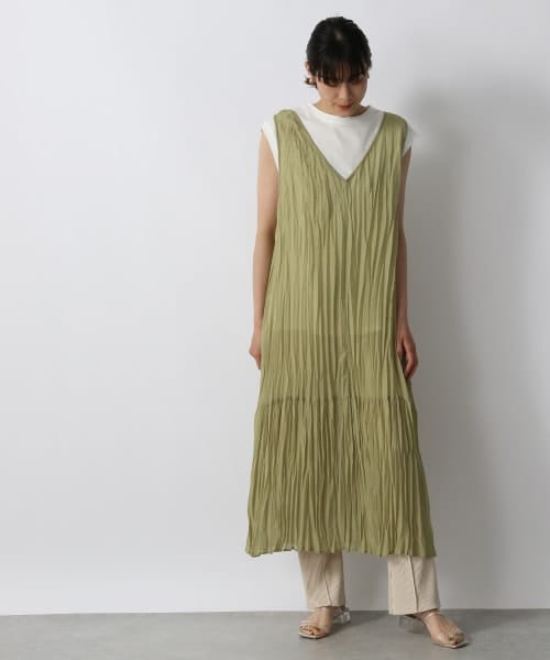 LOWRYS FARM（ローリーズファーム）の「ワッシャープリーツワンピース（ワンピース/ドレス・アイボリー/ブラック/ダークブラウン/グリーン）」の4枚目の写真