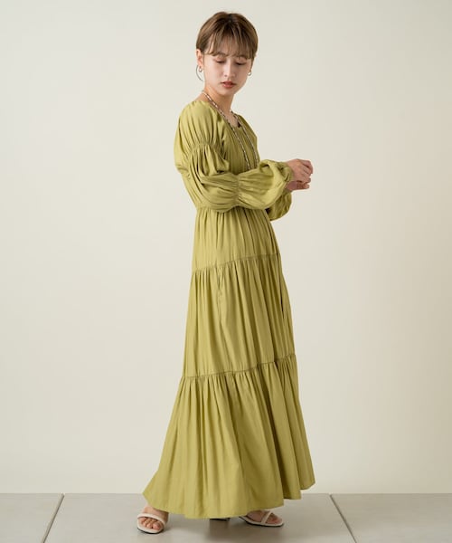 Kastane カスタネ カスタネ の サテンシャーリングティアードワンピース ワンピース Wear