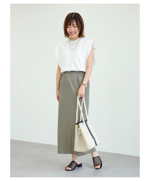 Green Parks(グリーンパークス)の「【予約】・SUGAR SPOON フリルノースリTシャツ(トップス・オフホワイト/チャコールグレー/ブラック/オレンジ/ブラウン/カーキ・F)」の18枚目の写真