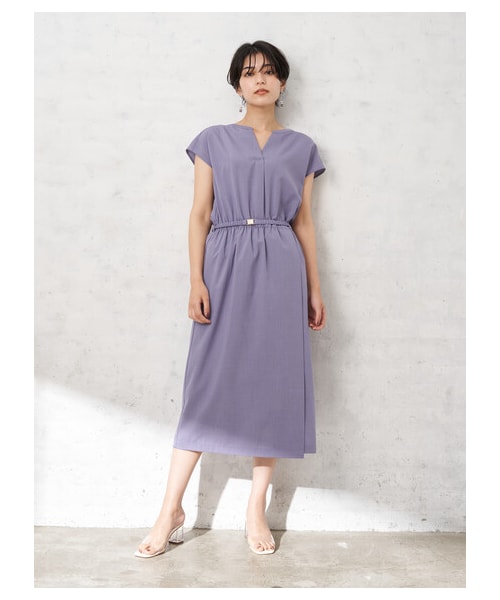 YECCA VECCA（イェッカヴェッカ）の「・ベルト付きVネック