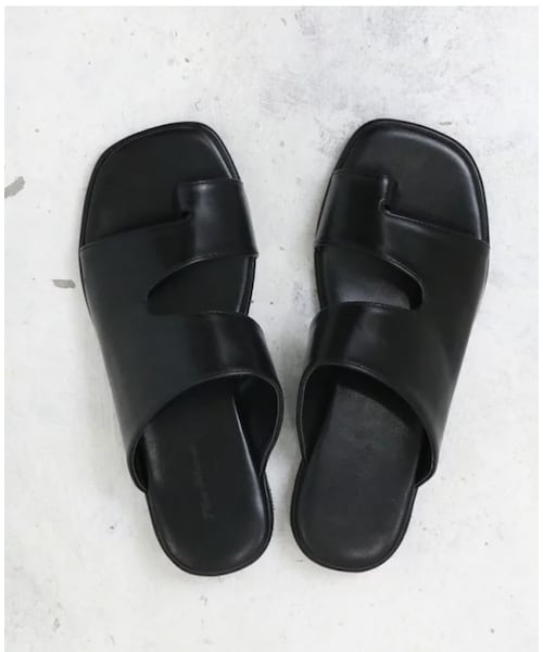 Sheson（シーズン）の「サムループ合皮サンダル（サンダル・レディース・ブラック・23.5/24.0/24.5）」の2枚目の写真