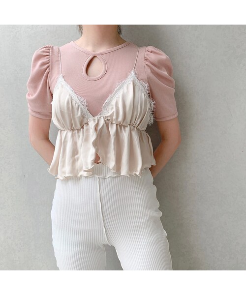 lilLilly（リルリリー）の「サテンランジェリーキャミトップス（トップス・レディース・BEIGE/BLACK）」の15枚目の写真