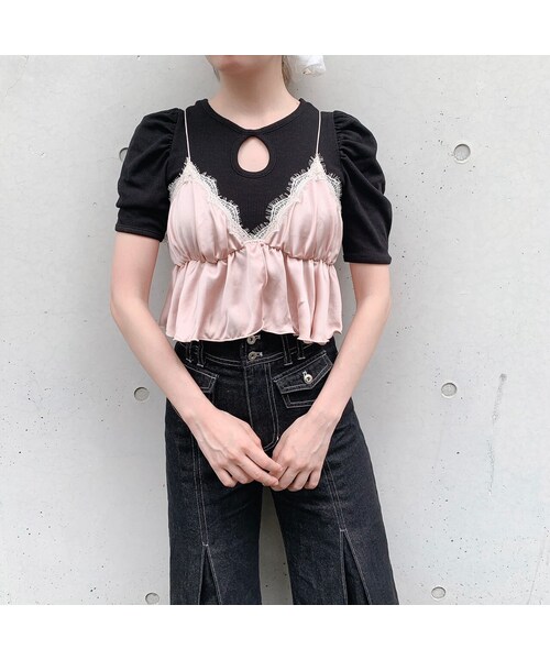 lilLilly（リルリリー）の「サテンランジェリーキャミトップス（トップス・レディース・BEIGE/BLACK）」の16枚目の写真