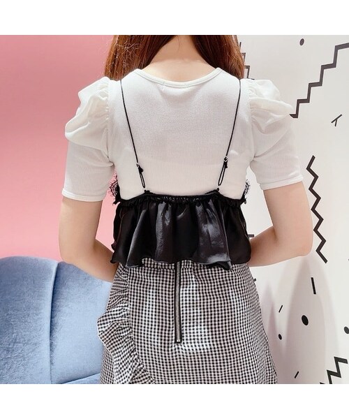 lilLilly（リルリリー）の「サテンランジェリーキャミトップス（トップス・レディース・BEIGE/BLACK）」の14枚目の写真
