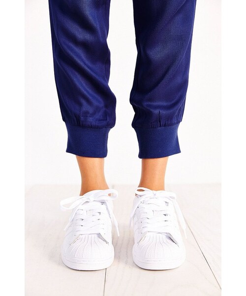 adidas（アディダス）の「Adidas Superstar 2 Sneaker（スニーカー・レディース・WHITE/GREEN/RED・5.5/4.5/6/6.5/7.5/8.5/7）」の5枚目の写真