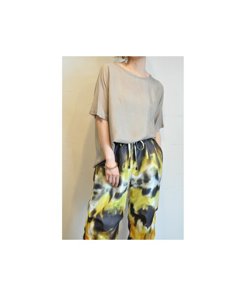 hippiness（ヒッピネス）の「キュプラワイドTシャツ（Tシャツ/カットソー・レディース・ブラック/ベージュ/ブラウン/グレー/グリーン/レッド/ホワイト・one）」の5枚目の写真