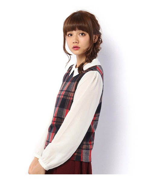 PAGEBOY（ページボーイ）の「衿&袖切り替えレイヤード風トップス（トップス・レディース・グレー/ブラック/ネイビー系）」の5枚目の写真