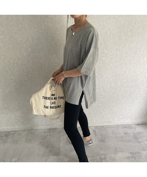 copine(コピン)の「裾スリットオーバーサイズTシャツ(3color)(Tシャツ/カットソー・レディース・グレー/カーキ/ブラック・ワンサイズ)」の1枚目の写真