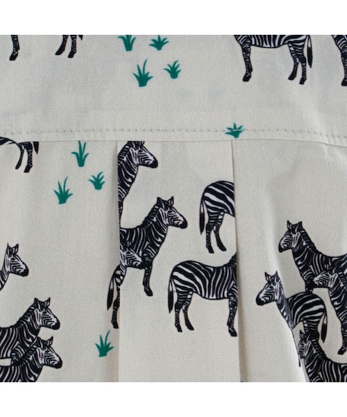 One deux boo（ワンドゥーブー）の「キッズサイズ ロングスリーブシャツ（シマウマ柄）（トップス・キッズ・ベージュ・90cm/100cm/110cm/120cm/130cm）」の7枚目の写真