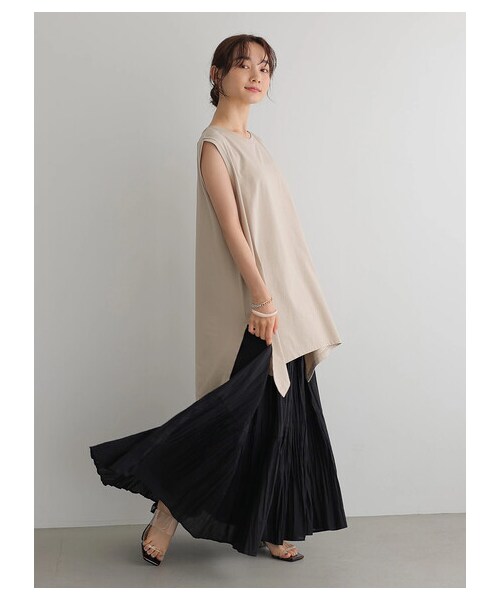 AMERICAN HOLIC（アメリカンホリック）の「前後差ノースリーブカットチュニック（トップス・オフホワイト/チャコールグレー/グレーベージュ/ライトグリーン・M/L）」の6枚目の写真