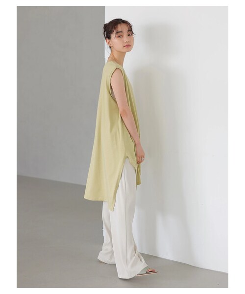 AMERICAN HOLIC（アメリカンホリック）の「前後差ノースリーブカットチュニック（トップス・オフホワイト/チャコールグレー/グレーベージュ/ライトグリーン・M/L）」の13枚目の写真