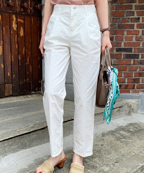 DHOLIC（ディーホリック）の「ストレートワンタックパンツ・全5色・t68557（その他パンツ・レディース・パープル/ホワイト/グレー/ブラック/ベージュ・S/M/L）」の2枚目の写真