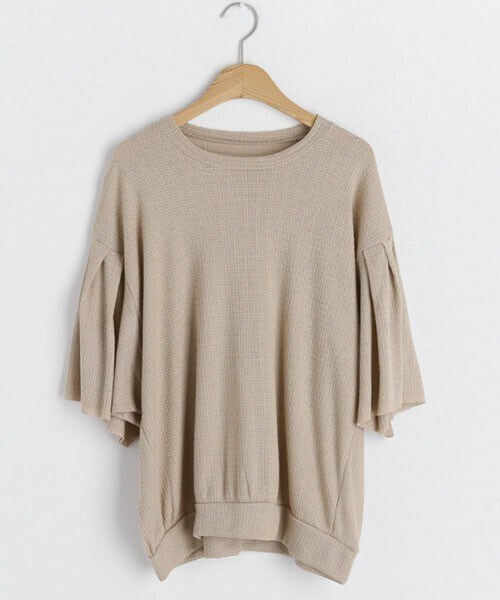 DHOLIC（ディーホリック）の「タックフレアスリーブニット（Tシャツ/カットソー・レディース・ホワイト/ベージュ/ブラック/グリーン・ONESIZE）」の3枚目の写真