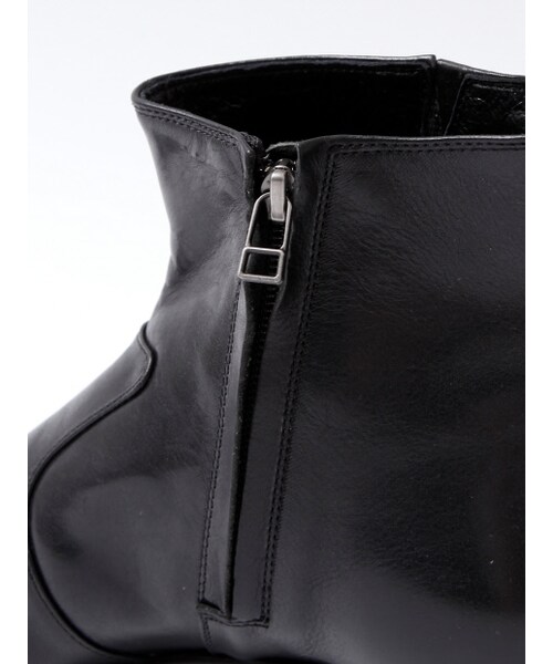 5351 POUR LES HOMMES（ゴーサンゴーイチプールオム）の「サイド