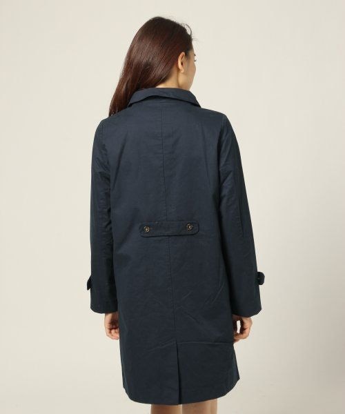 LOWRYS FARM（ローリーズファーム）の「ステンカラーコート（ジャケット/アウター・レディース・ベージュ/ネイビー・Ｍ/Ｌ）」の4枚目の写真