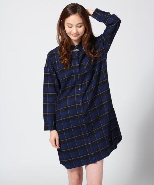 GLOBAL WORK（グローバルワーク）の「ネルチェックシャツワンピース１４ＦＷ（ワンピース/ドレス・レディース・ホワイト06/レッド35/グリーン75/ブルー85・Ｍ/Ｌ）」の3枚目の写真