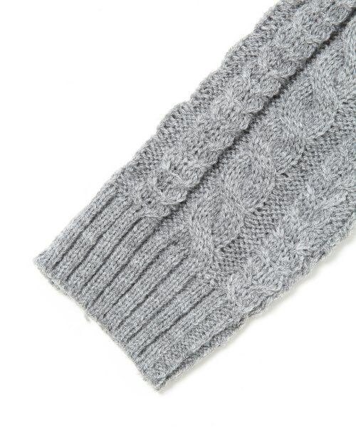 GLOBAL WORK（グローバルワーク）の「【キッズ】フェイクレイヤードソデケーブルニット長袖（トップス・キッズ・グレー15/イエロー68/ネイビー88・Ｓ（90～100cm）/Ｍ（100～110cm）/Ｌ（110～120cm）/ＸＬ(120～130cm)）」の7枚目の写真