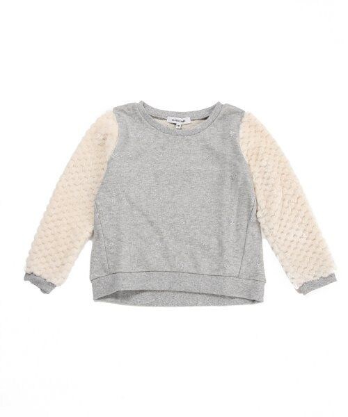 GLOBAL WORK（グローバルワーク）の「【キッズ】ソデキルティングボア長袖（トップス・キッズ・オフホワイト06/グレー15/ネイビー88・Ｓ（90～100cm）/Ｍ（100～110cm）/Ｌ（110～120cm）/ＸＬ(120～130cm)）」の2枚目の写真