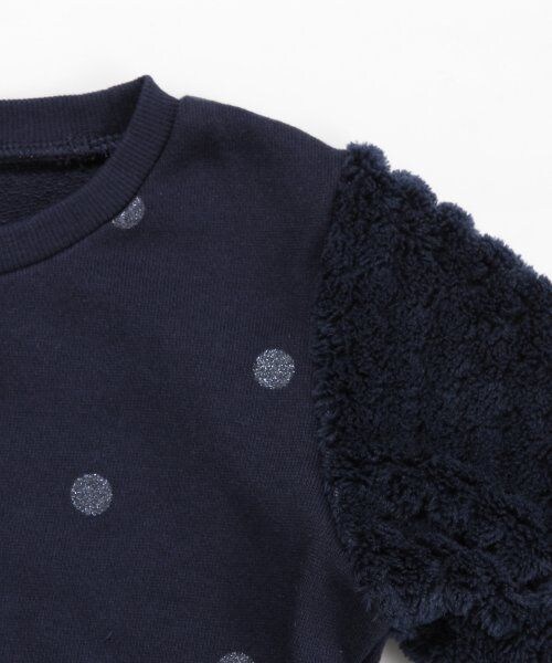 GLOBAL WORK（グローバルワーク）の「【キッズ】ソデキルティングボア長袖（トップス・キッズ・オフホワイト06/グレー15/ネイビー88・Ｓ（90～100cm）/Ｍ（100～110cm）/Ｌ（110～120cm）/ＸＬ(120～130cm)）」の6枚目の写真